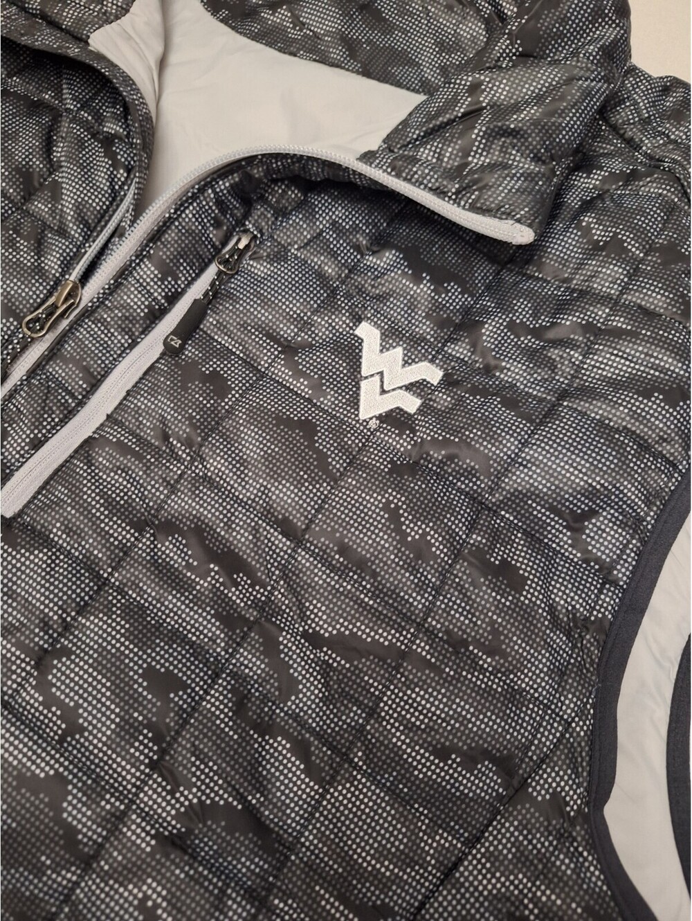 Cutter & Buck WVU West Virginia Mountaineers Full Zip Vest Blue XXL $210 NWOT